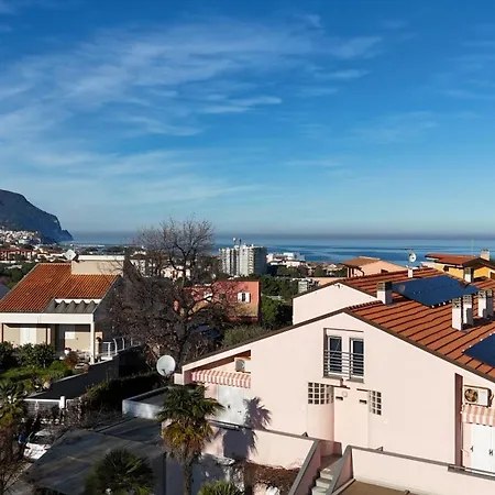 Palme 8 - Marcelli, Trilocale Con Giardino Privato, Le Palme Lägenhet *